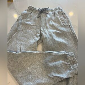 Aerie Gray Sweatpants with Elastic Waistband